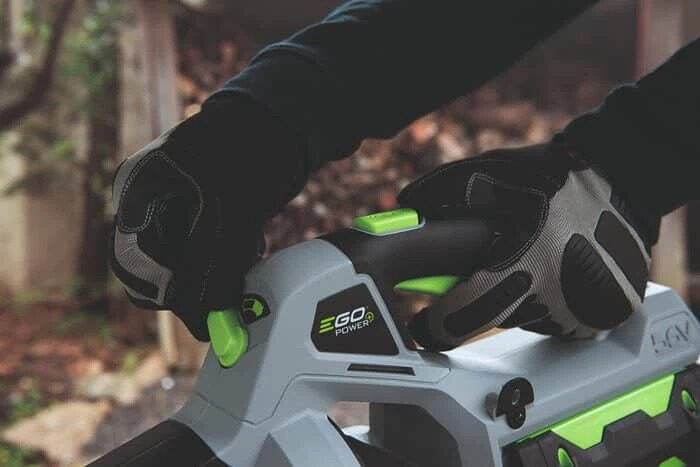 מפוח עלים איכותי לעבודה נקייה ומדויקת