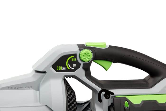 מפוח עלים יד נטען Brushless 56V + שתי סוללות 6.0Ah + מטען מהיר EGO