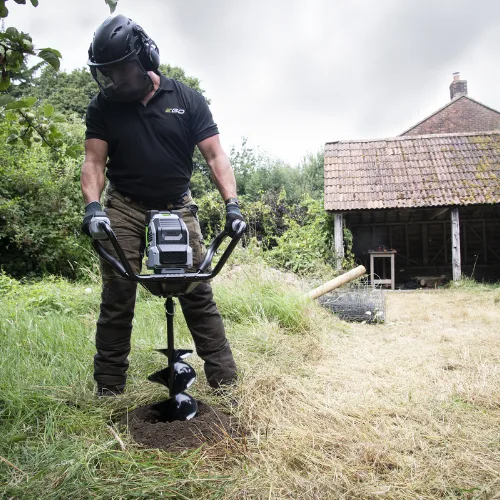 ראש מנוע למקדח אדמה 56V Brushless + מקדח בקוטר 20 ס";מ + מוט מאריך 50 ס";מ + סוללה 6.0Ah + מטען מהיר EGO