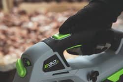 מפוח עלים יד נטען Brushless 56V – גוף בלבד EGO
